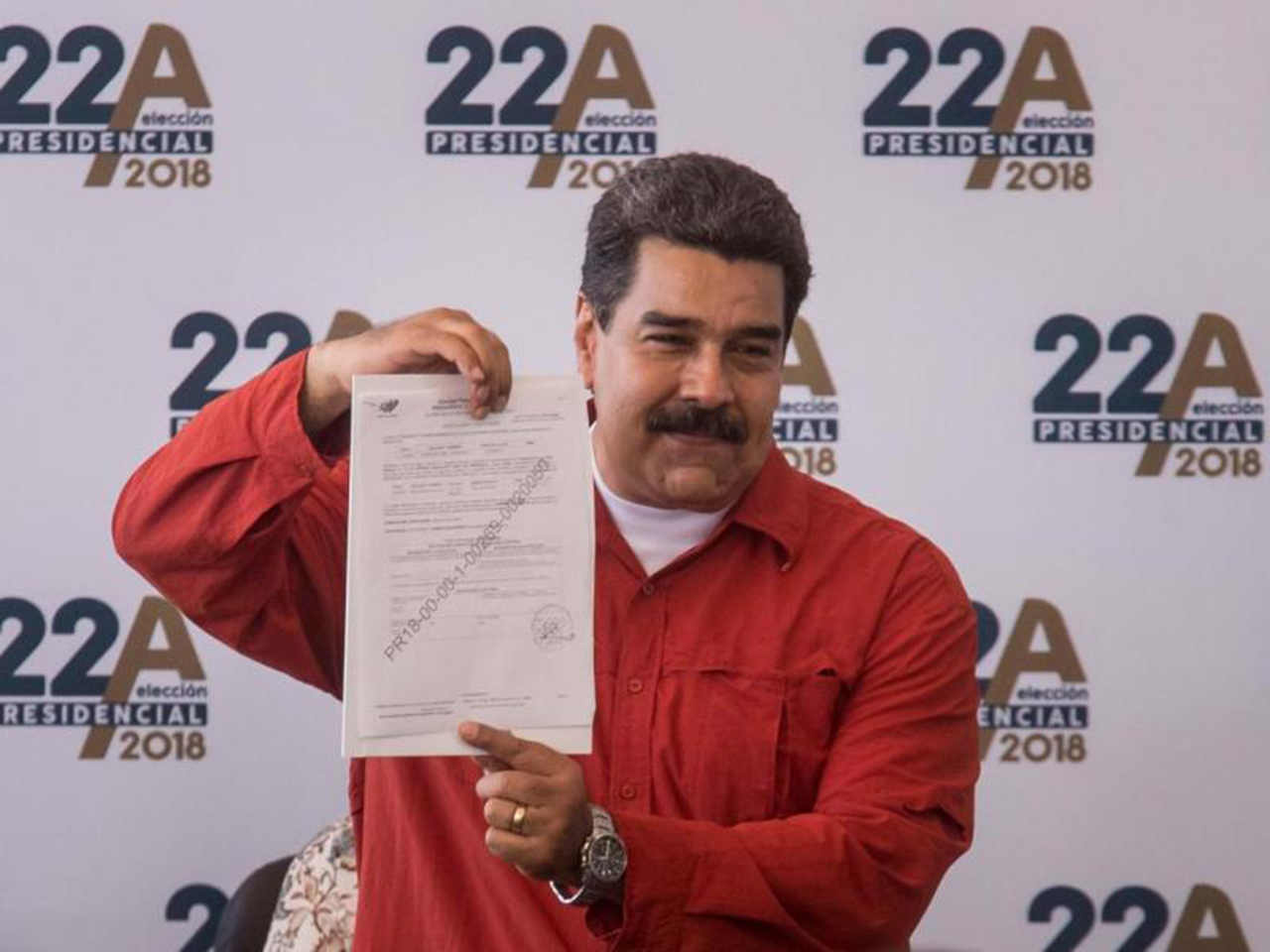 Maduro formaliza ante ente electoral su candidatura a reelección en Venezuela