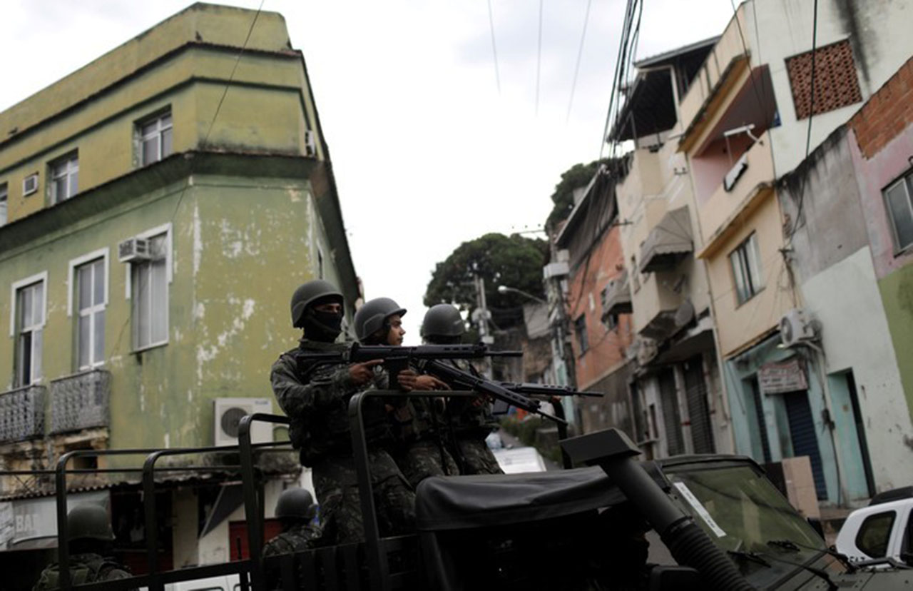 Militares asumirán control de la seguridad con intervención del estado de Rio