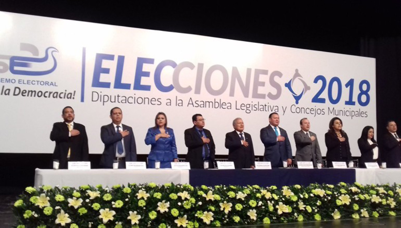 Salvadoreños desconfían del proceso electoral del próximo 4 marzo