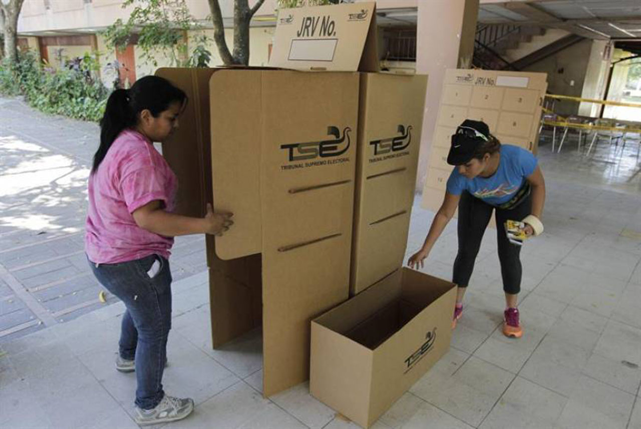Tribunal electoral salvadoreño da inicio a prohibición de publicar encuestas