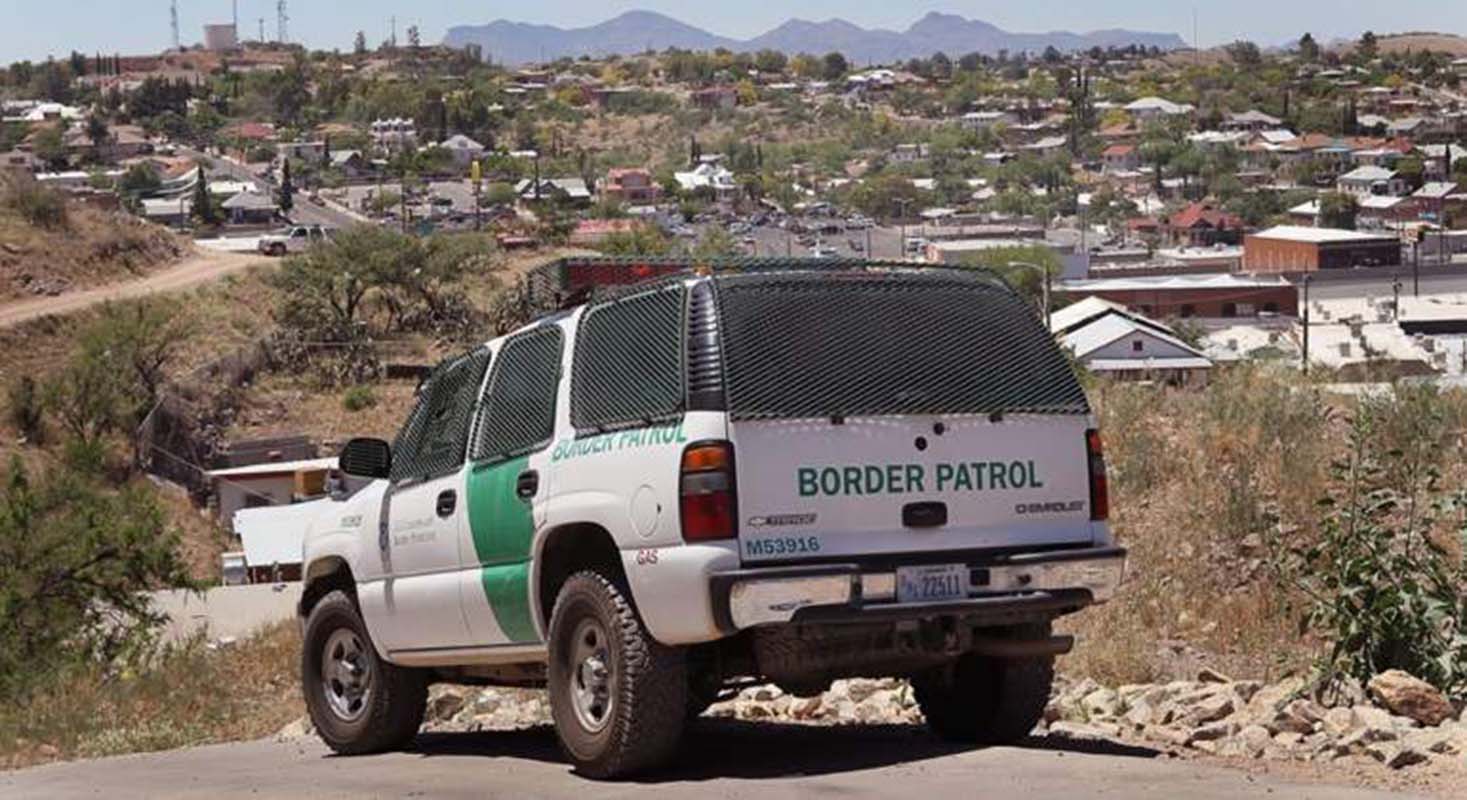 Trump amenaza con retirar de California la patrulla fronteriza