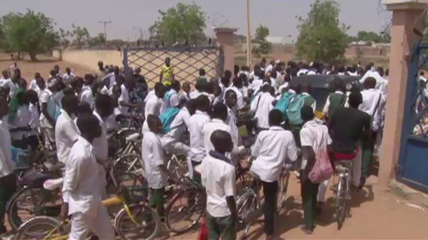 Boko Haram libera mayoría de niñas secuestradas hace un mes