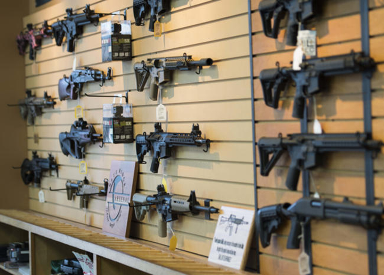 Dos grandes cadenas de EEUU restringen la venta de armas