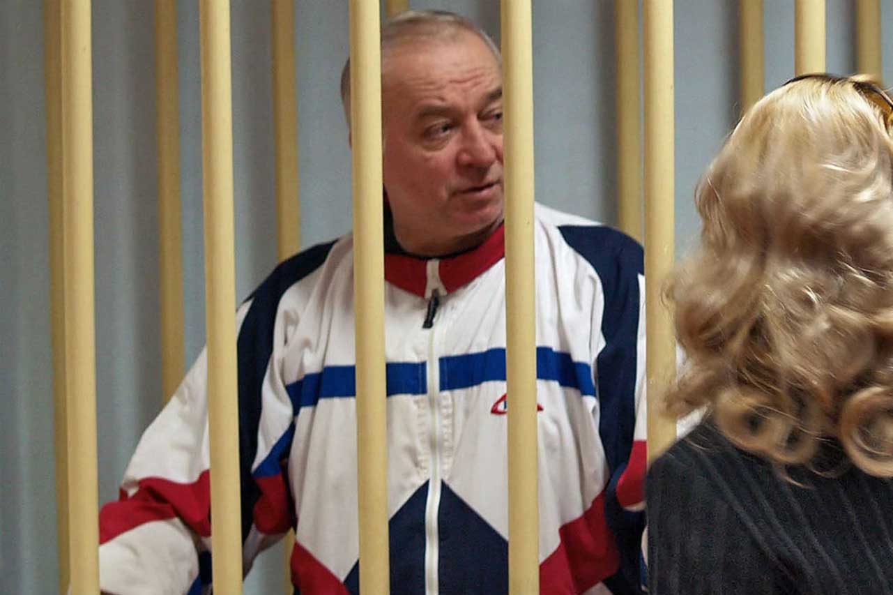 El Kremlin rechaza las acusaciones "sin prueba" tras envenenamiento de exespía