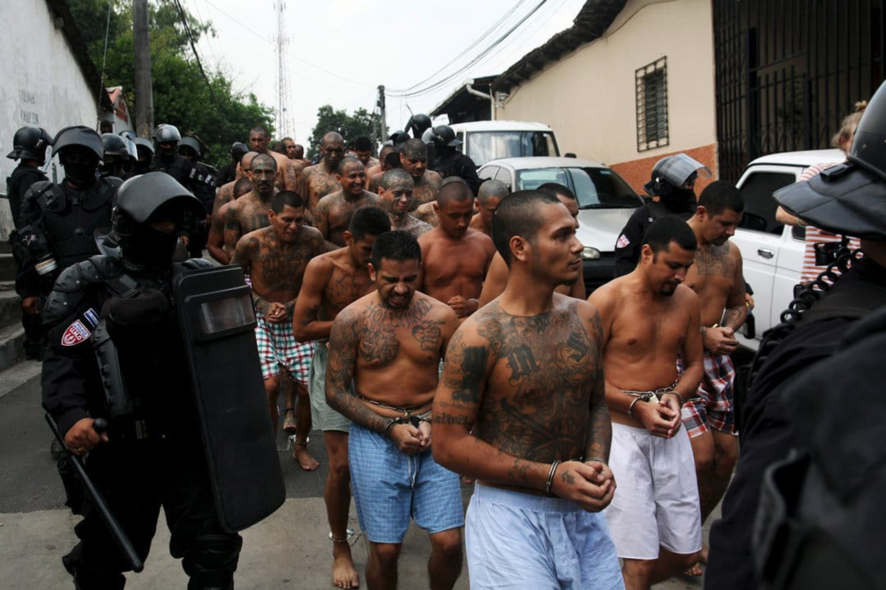 El Salvador y EEUU discuten sobre lucha contra pandillas y narcotráfico