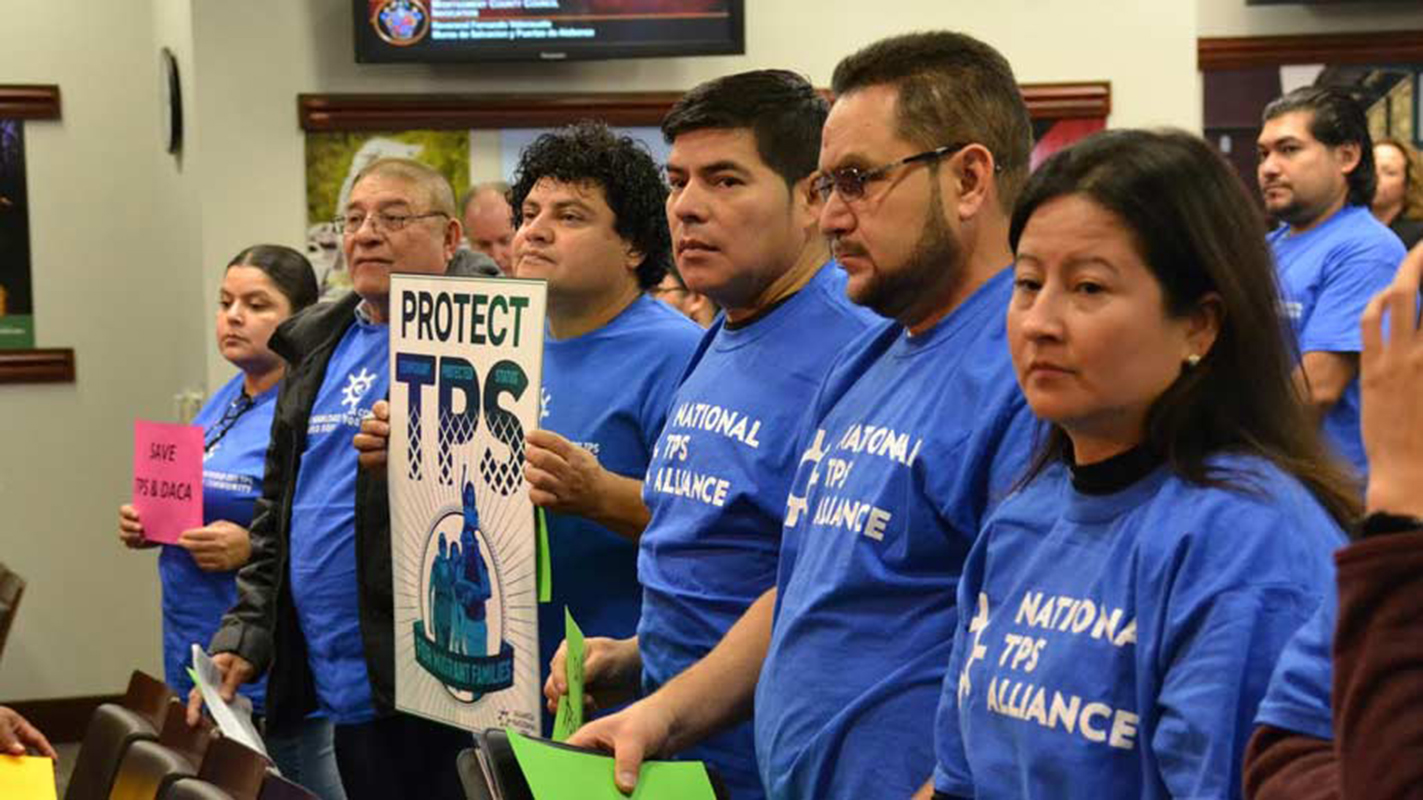 Inicia el conteo regresivo para que los salvadoreños con TPS deban dejar EEUU