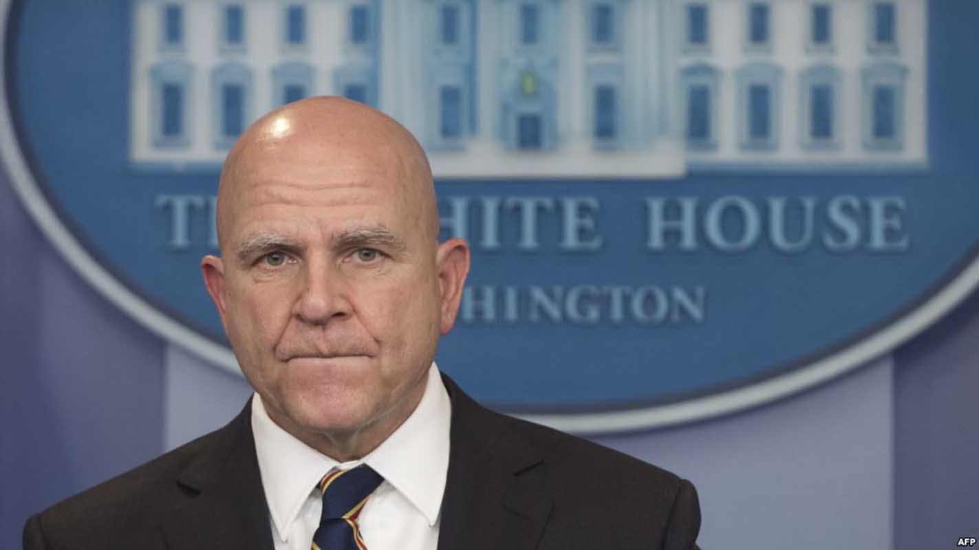 La Casa Blanca rechaza que reemplazará a su asesor de seguridad nacional