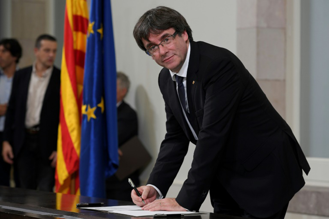 Puigdemont dice que debería haber declarado antes la independencia de Cataluña
