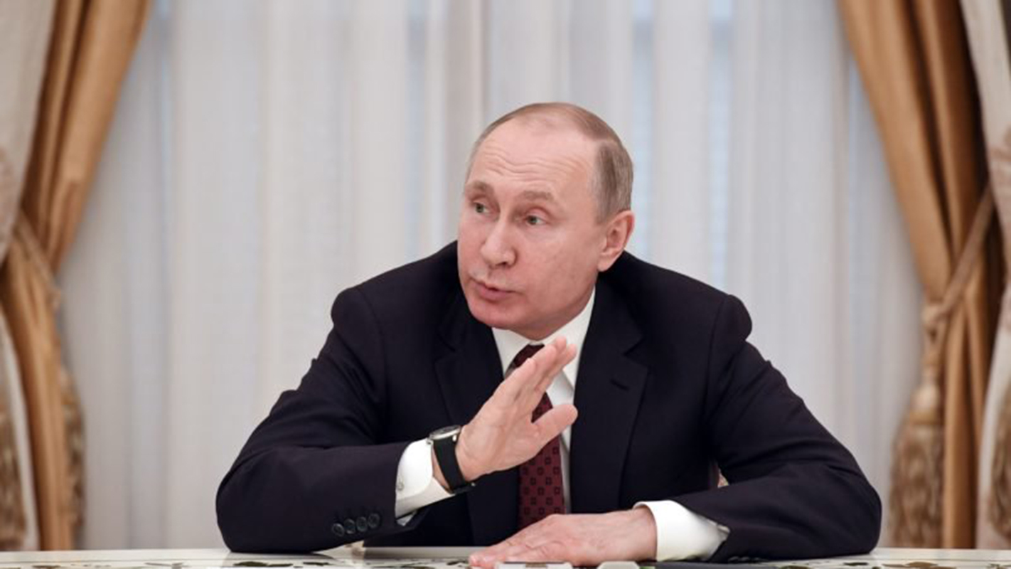 Putin asegura que Rusia va a reducir el gasto militar