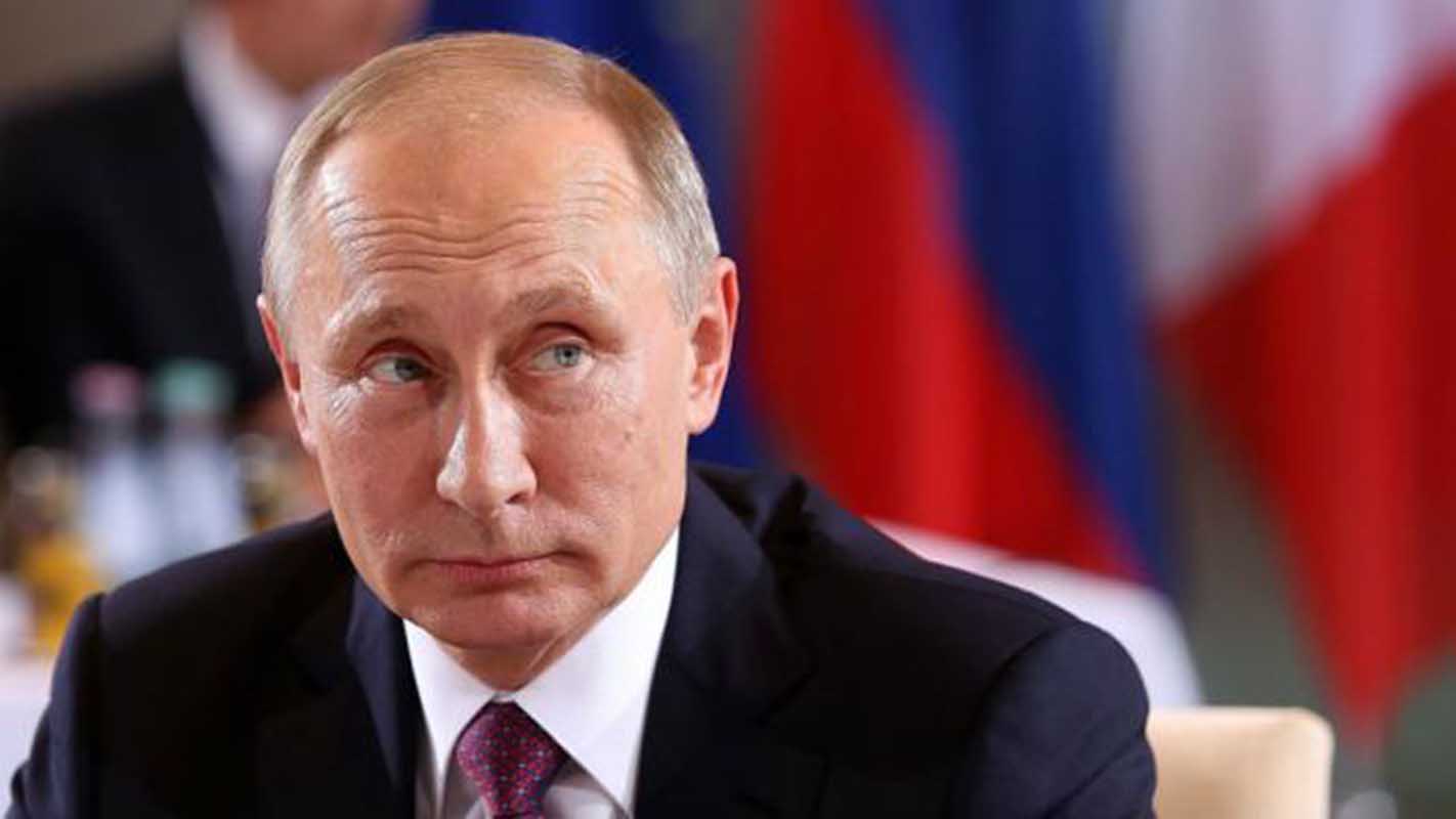 Putin pide a Londres "aclarar las cosas" sobre envenenamiento de exespía ruso