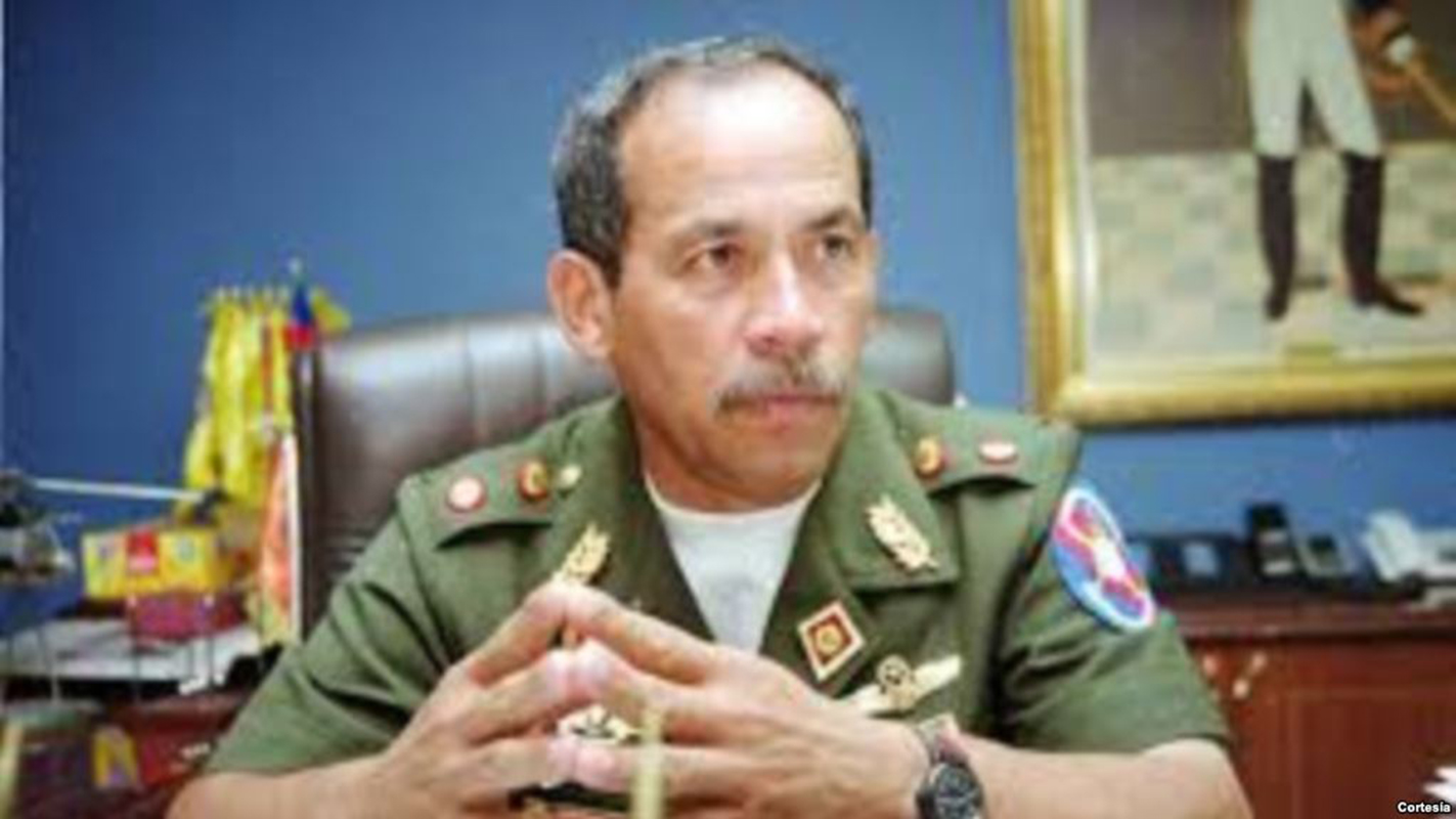 Venezuela Detienen a excomandante del ejército