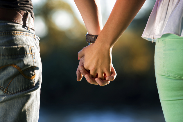 Emisoras Unidas - ¿Sabes cuáles son los beneficios de tomar de la mano a tu  pareja?