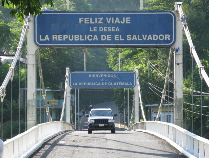Guatemala prohíbe ingreso de salvadoreños ante medidas por coronavirus