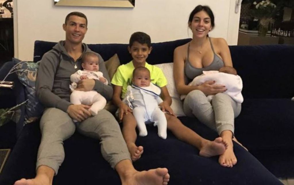 Cristiano Ronaldo Halloween Georgina Rodríguez disfraces familia