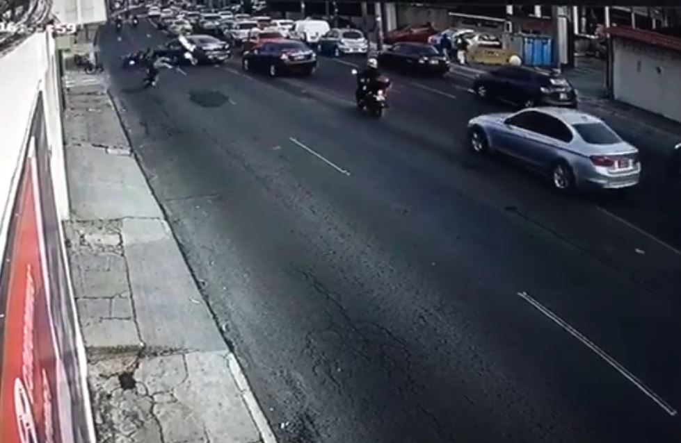 Video accidente motocicleta zona 10