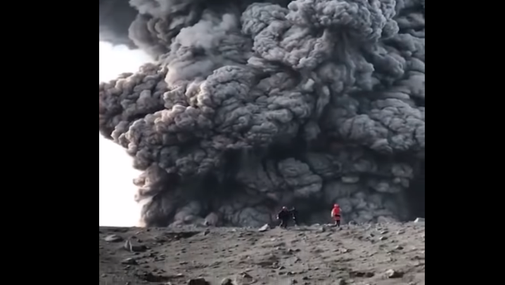 cráter volcán homo