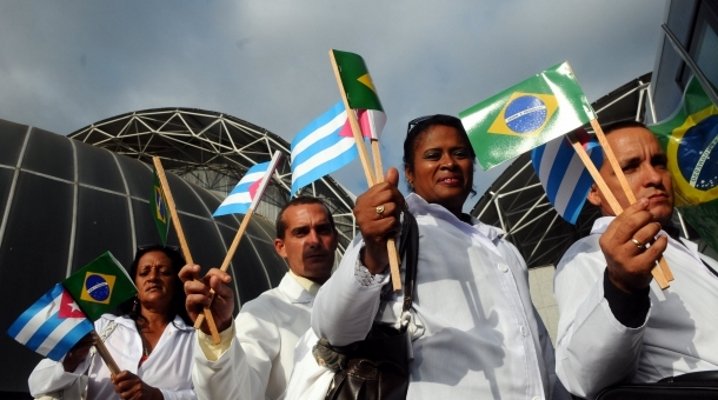Cuba retira sus médicos de Brasil