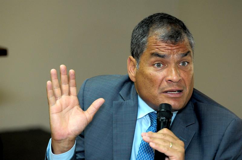 Rafael Correa denuncia