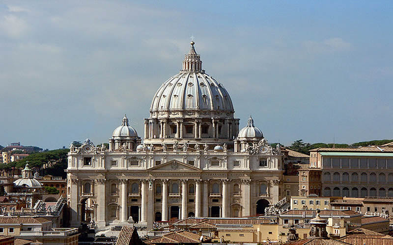 El Vaticano ordena
