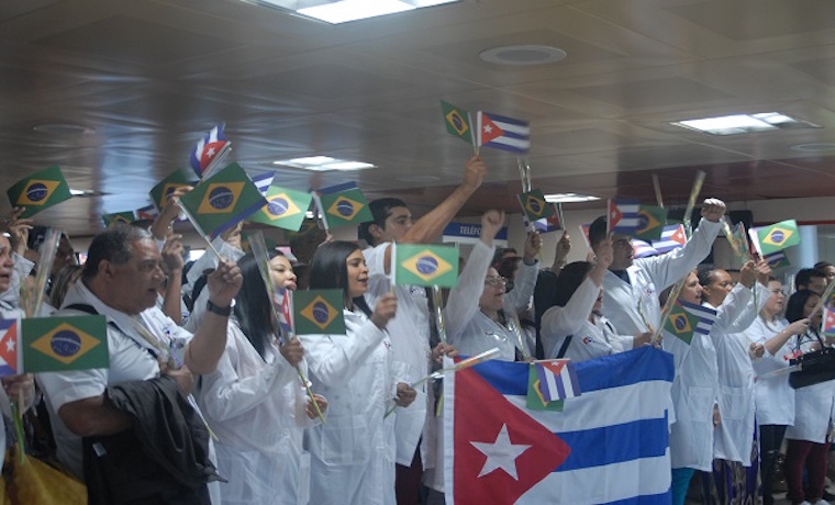 Más de 4.000 médicos cubanos