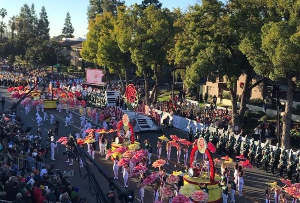 Desfile de las Rosas homenaje música California