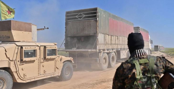 Camiones abandonan reducto del Estado Islámico