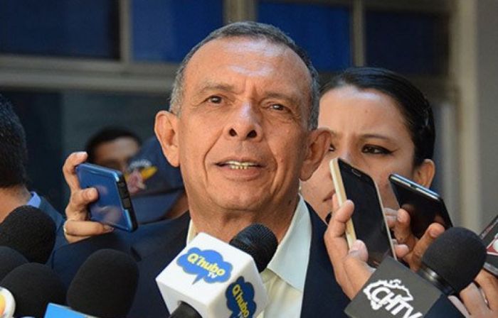 Denuncian a expresidente hondureño