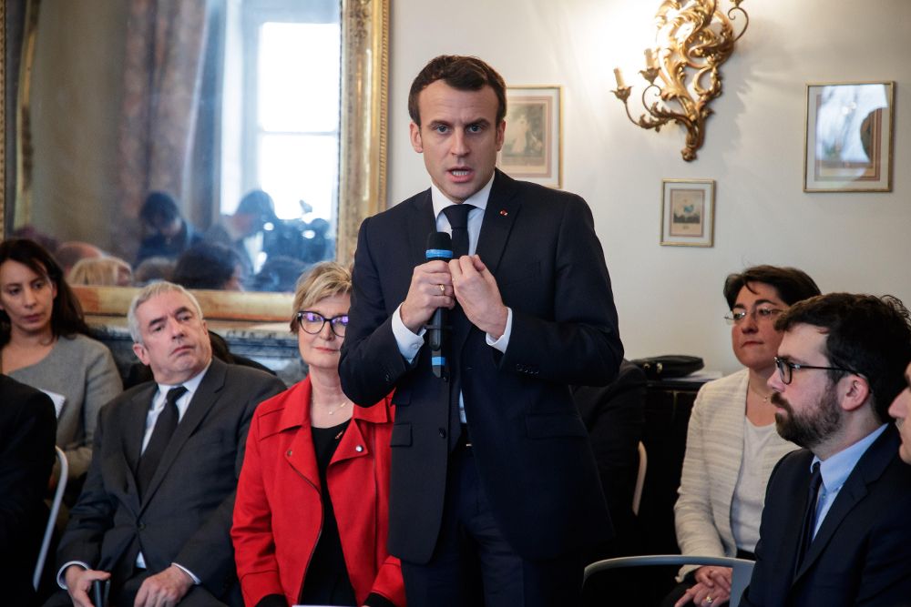 Francia llama a consultas a su embajador en Italia
