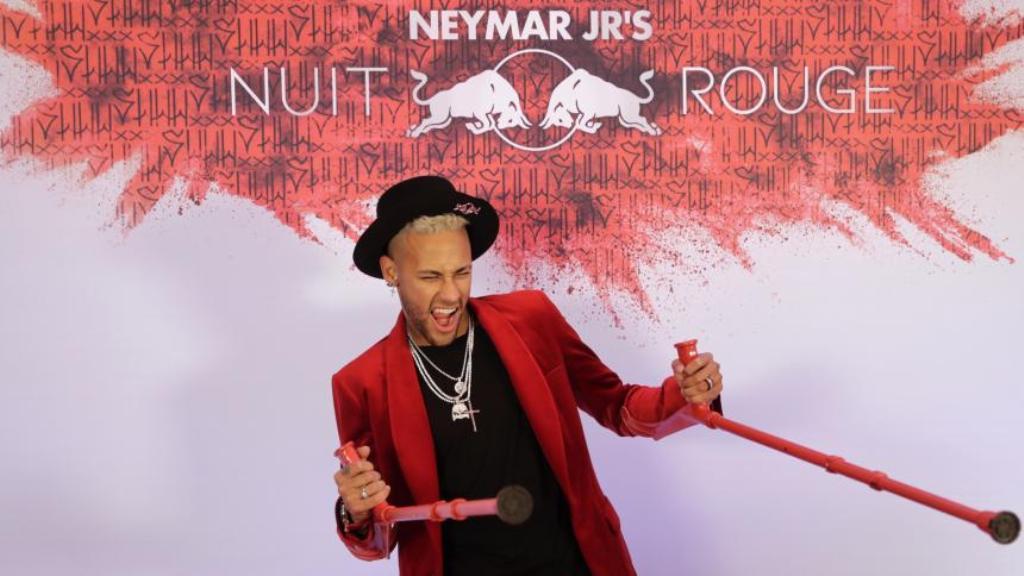 Neymar cumpleaños muletas fiesta