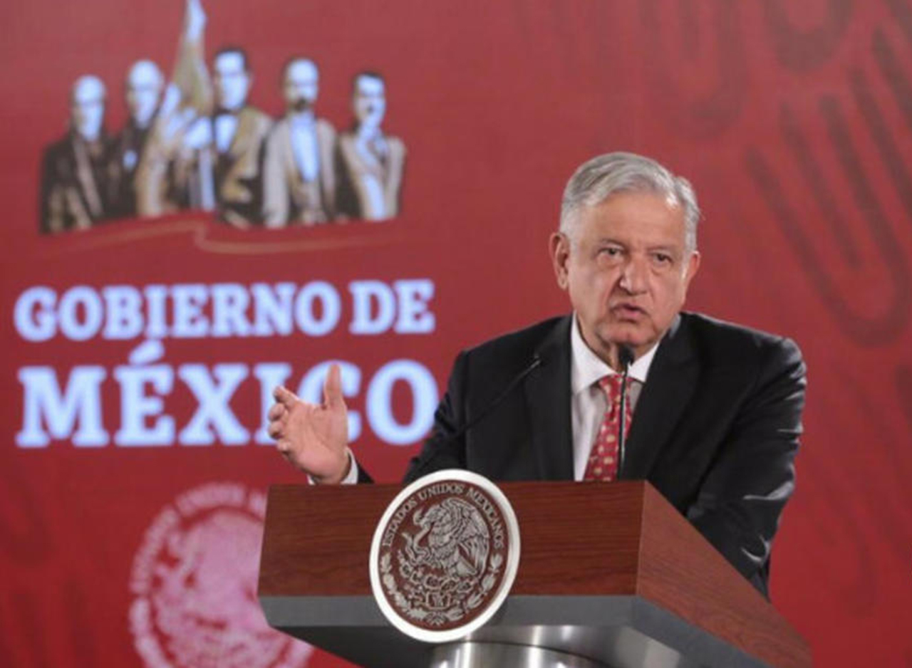 López Obrador niega persecución política contra exdirector de Pemex