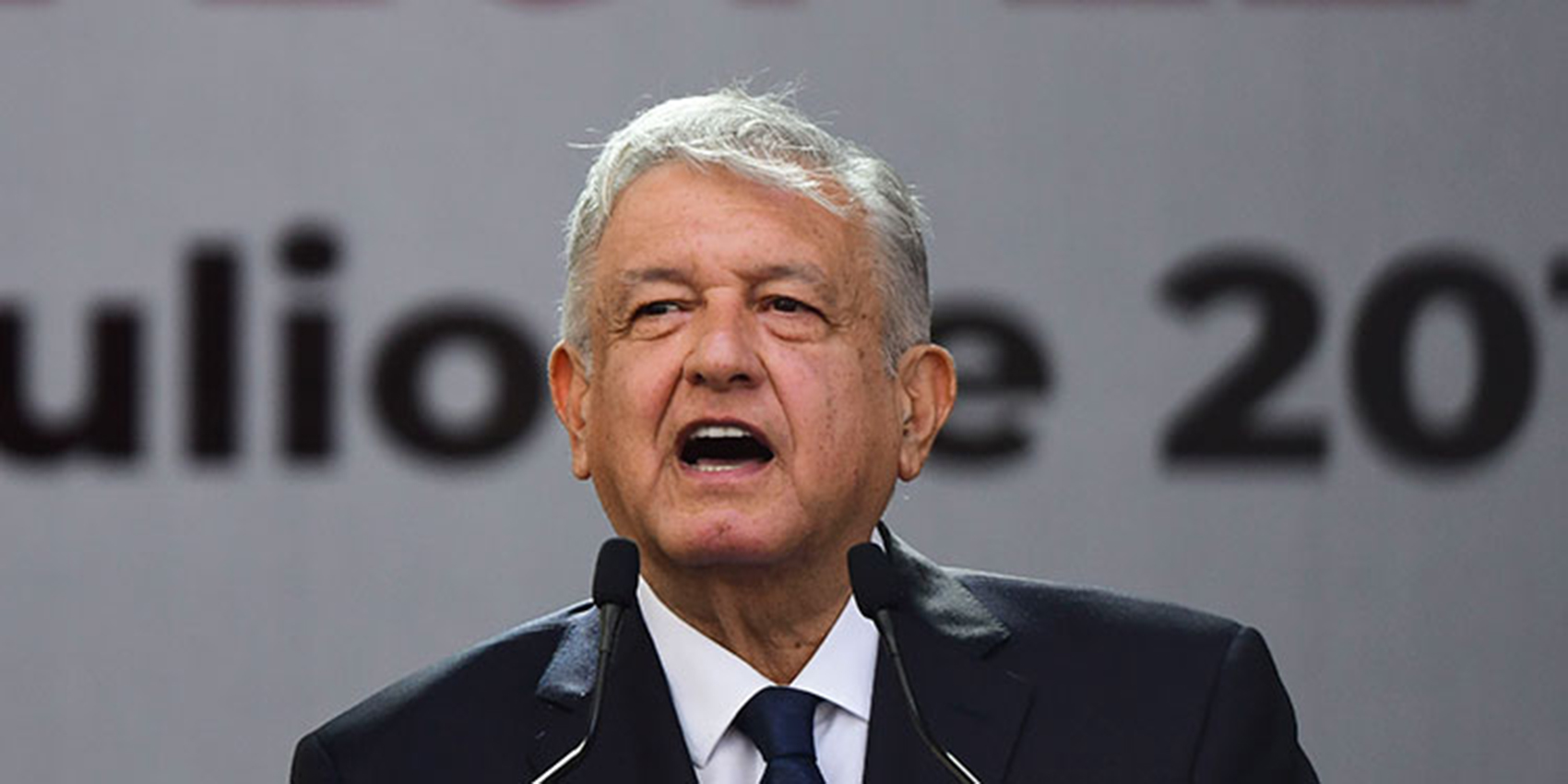 El presidente de México, Andrés Manuel López Obrador celebra que Trump elogie el esfuerzo migratorio de México