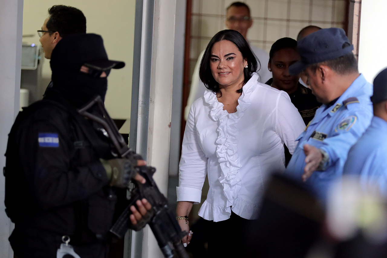 Condenan a 58 años por corrupción a la esposa de expresidente hondureño Porfirio Lobo
