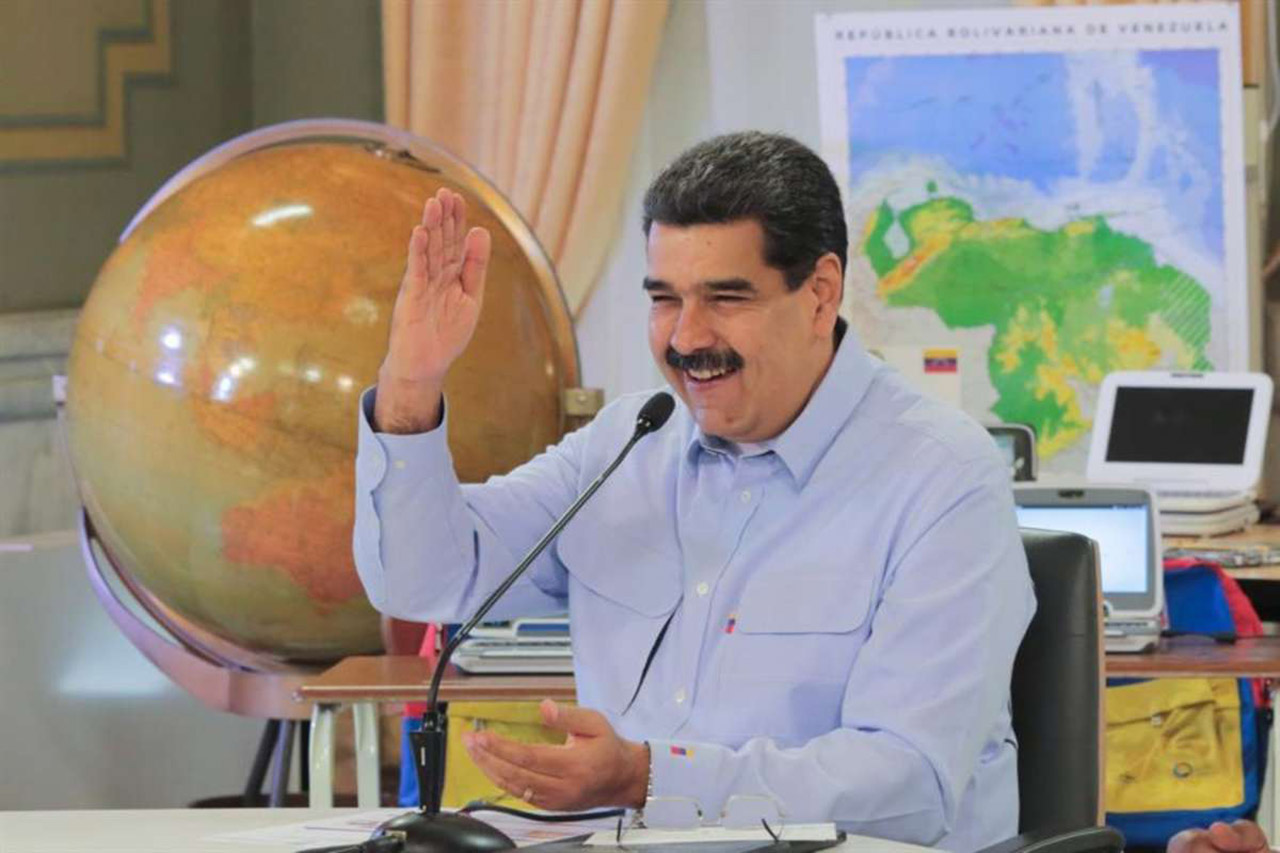 Gobierno de Maduro llama a EEUU a recuperar "canales diplomáticos"
