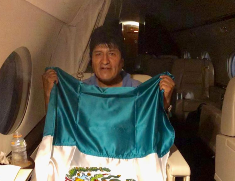 Evo Morales parte a México donde se le concedió asilo