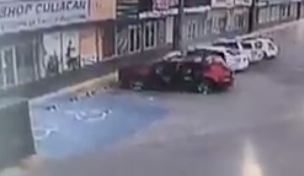 Video: asesinan a balazos a policía que arrestó al hijo de El Chapo