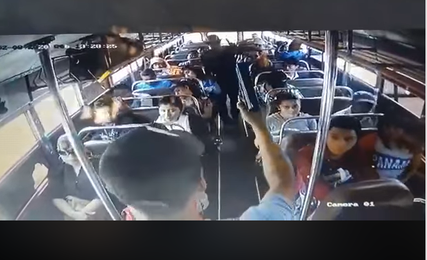 Identifican a uno de los supuestos asaltantes de bus hacia San Miguel Petapa