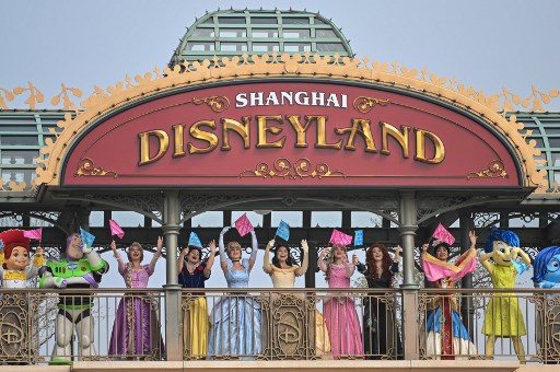 El parque Disney de Shanghái vuelve a abrir pero con restricciones