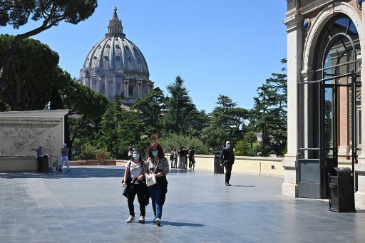 El Vaticano crea una ley de contratos públicos para luchar contra la corrupción