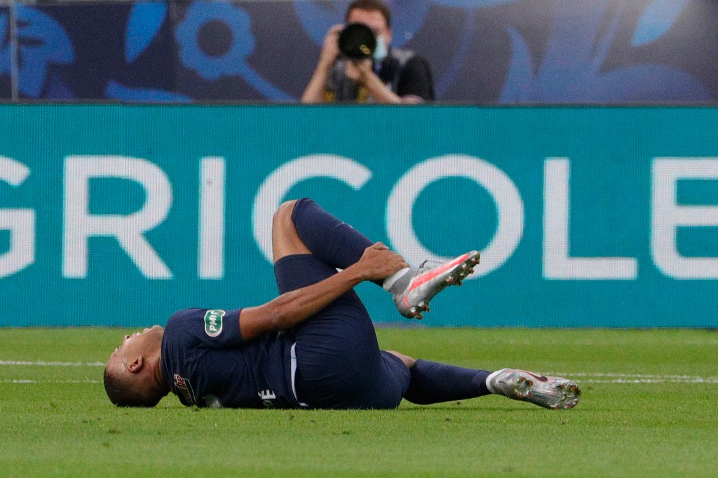 Kylian Mbappé sufre lesión en la final de la Copa de Francia