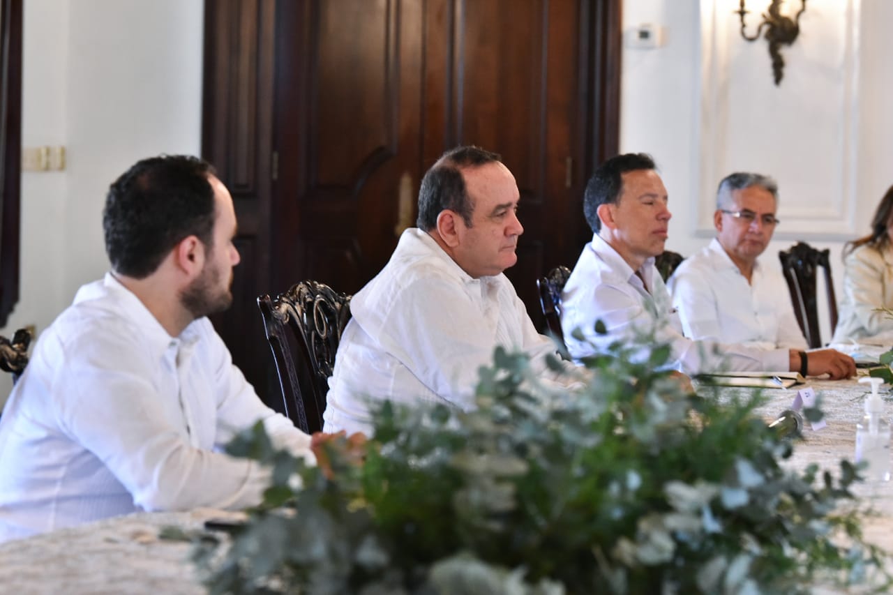 reunión de presidentes de Guatemala y Honduras