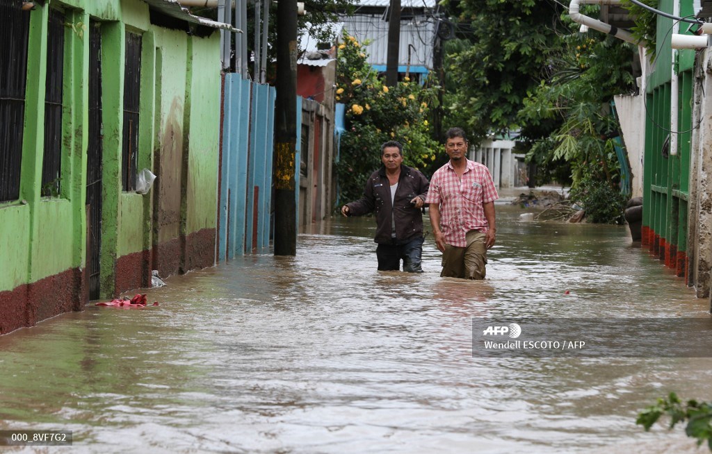 Iota provoca inundaciones en Honduras