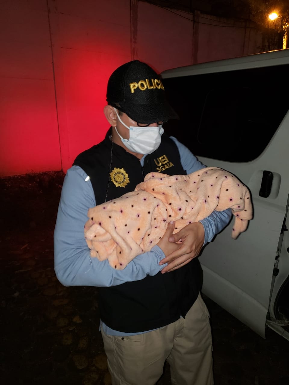 rescatan a bebé robada en zona 5