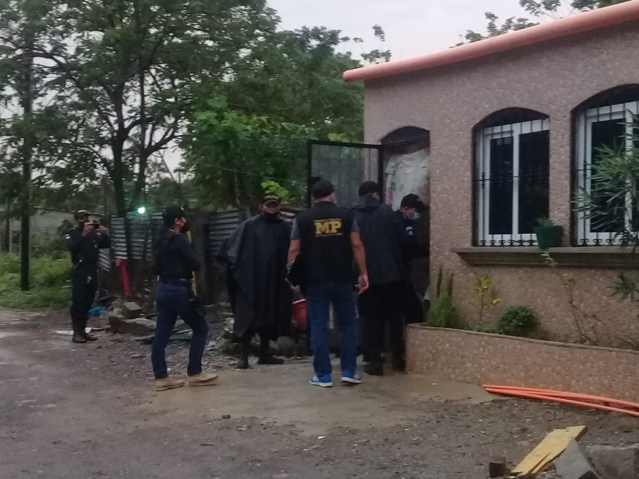 allanamientos contra extorsiones en Quetzaltenango