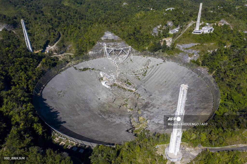 Colapsó el telescopio de Arecibo, en Puerto Rico