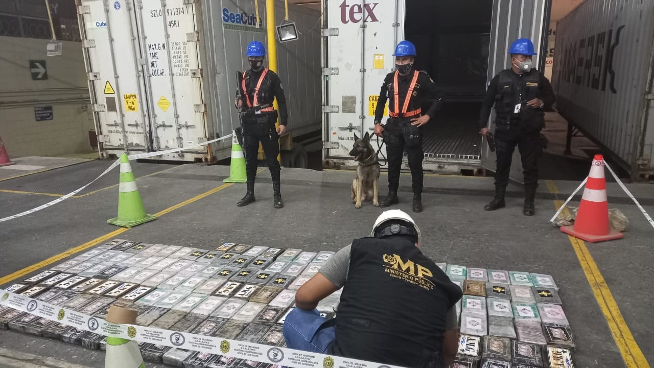 Autoridades decomisan 168 kilos de cocaína en Izabal