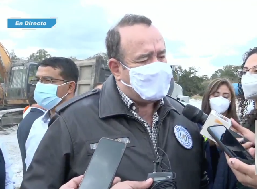 presidente Alejandro Giammattei explica medidas para contener pandemia