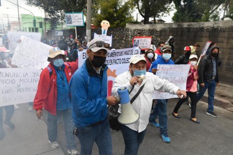 manifestación de trabajadores de la Secretaría de Bienestar Social