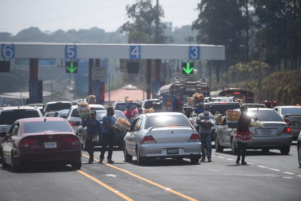 peaje de la autopista Palín-Escuintla en Semana Santa 2021