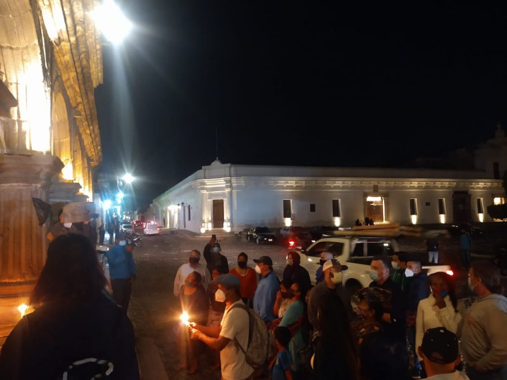 Protestan en La Antigua por la muerte de Luis Armando Solórzano Subuyuj