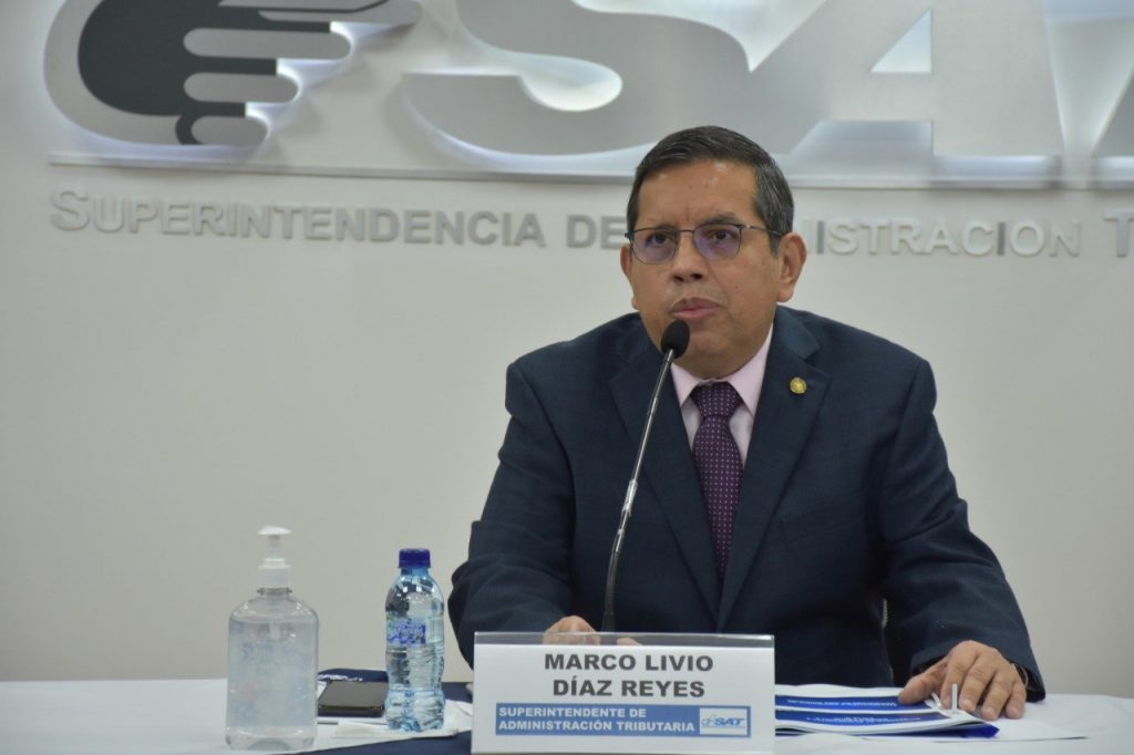 Marco Livio Díaz, jefe de la Superintendencia de Administración Tributaria (SAT).